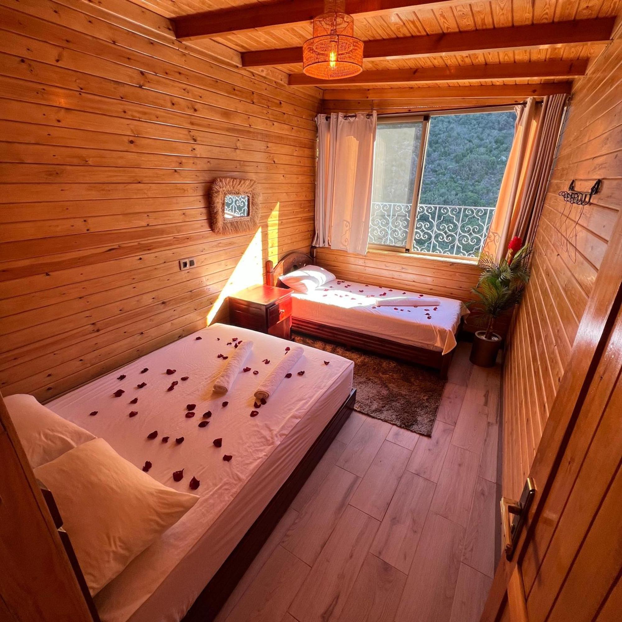 Hotel Nabil Akchour Екстер'єр фото